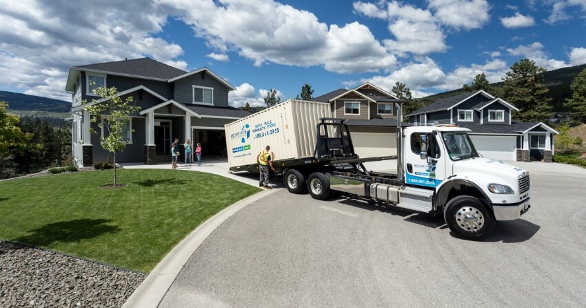 Moving with mobile storage