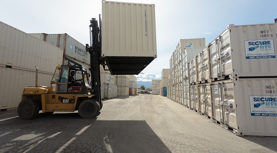 These 8 Red Flags Will Help You Avoid Container Scams